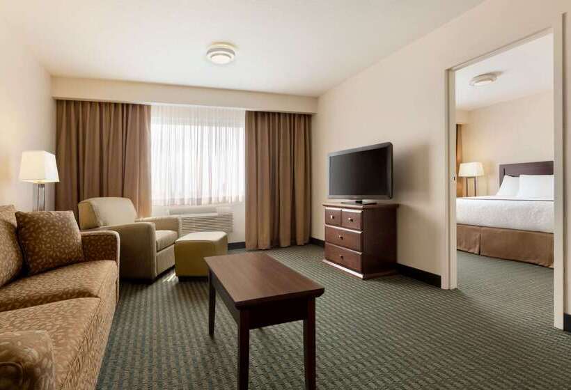 Travelodge Hotel By Wyndham Weyburn