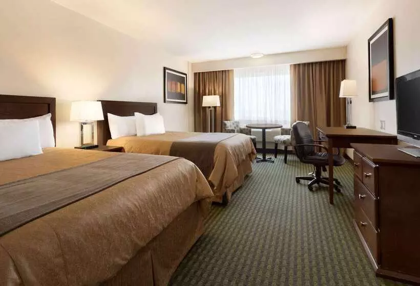 Travelodge Hotel By Wyndham Weyburn