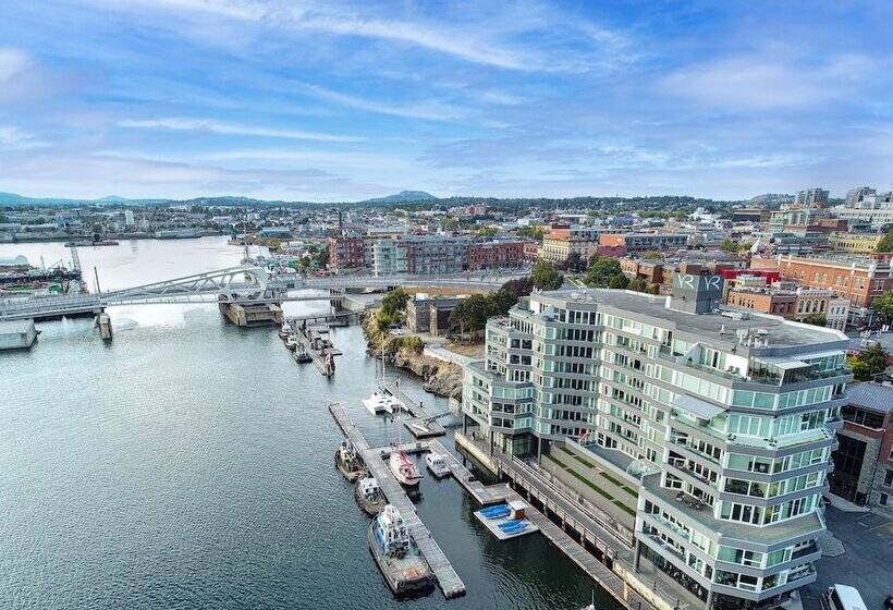Victoria Regent Waterfront Hotel & Suites