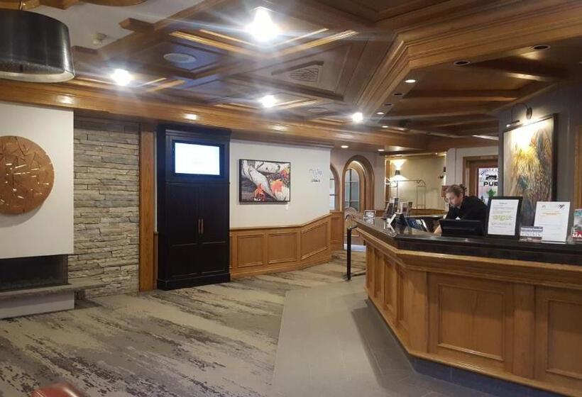 هتل Whistler's Inn