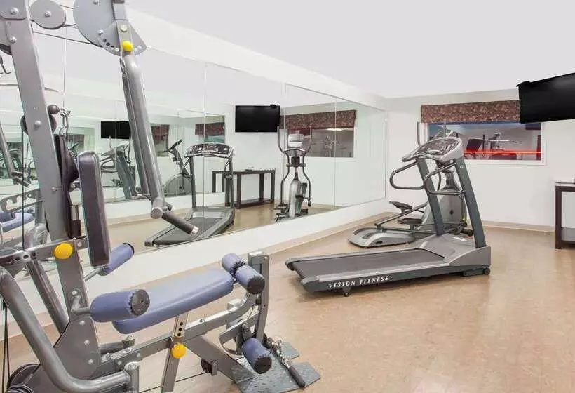 モーテル Super 8 By Wyndham Brandon Mb