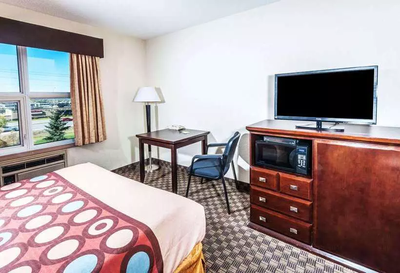 汽车旅馆  Super 8 By Wyndham Calgary/airport