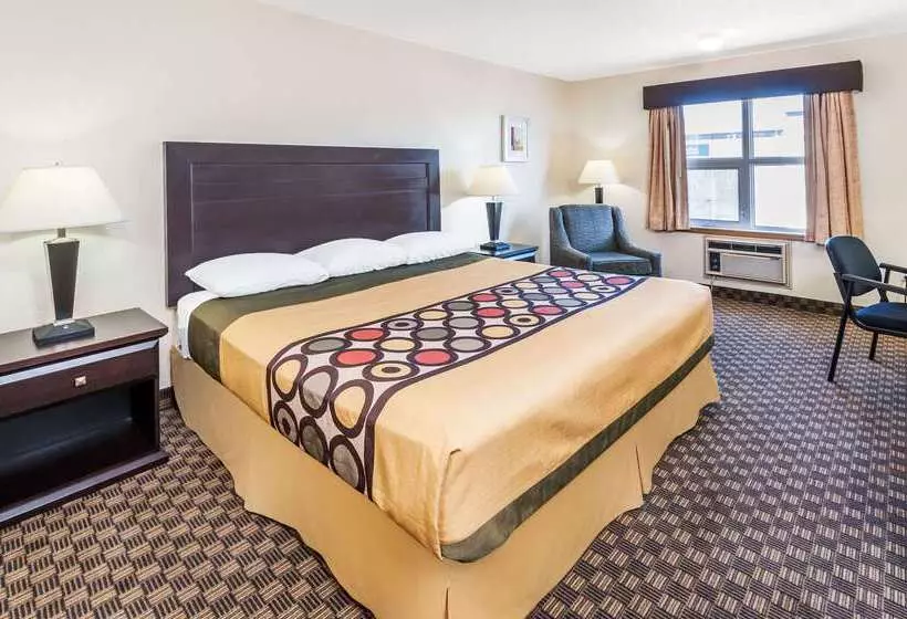 汽车旅馆  Super 8 By Wyndham Calgary/airport