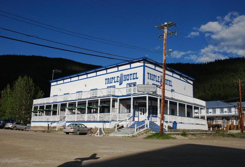 Hotelli Triple J