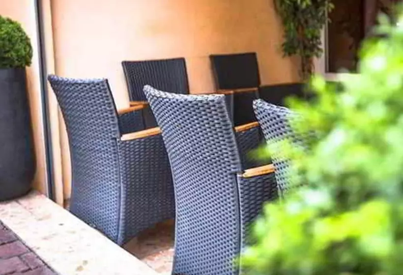 America Hotel Lourdes