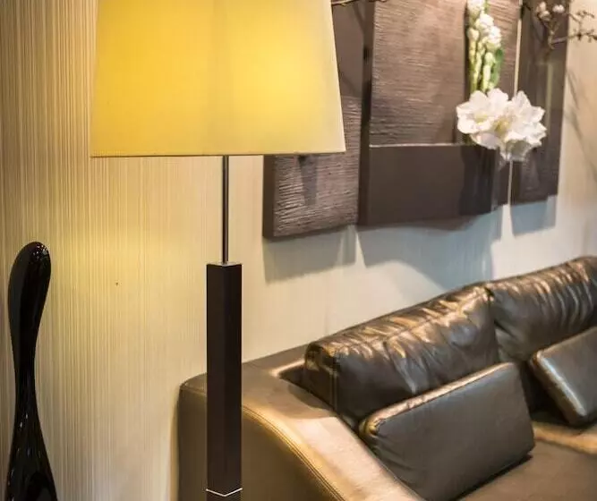 America Hotel Lourdes