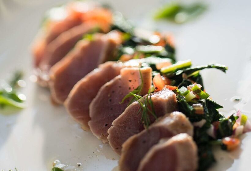 Doubletree Resort By Hilton Hotel Fiji   Sonaisali Island