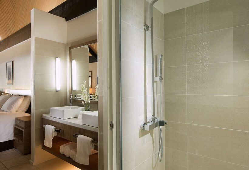 Doubletree Resort By Hilton Hotel Fiji   Sonaisali Island