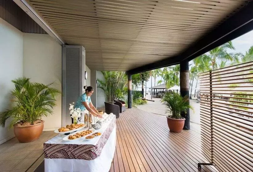 Doubletree Resort By Hilton Hotel Fiji   Sonaisali Island