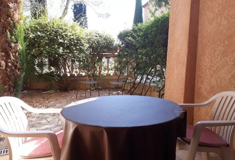 בית מלון כפרי Castel 'Provence