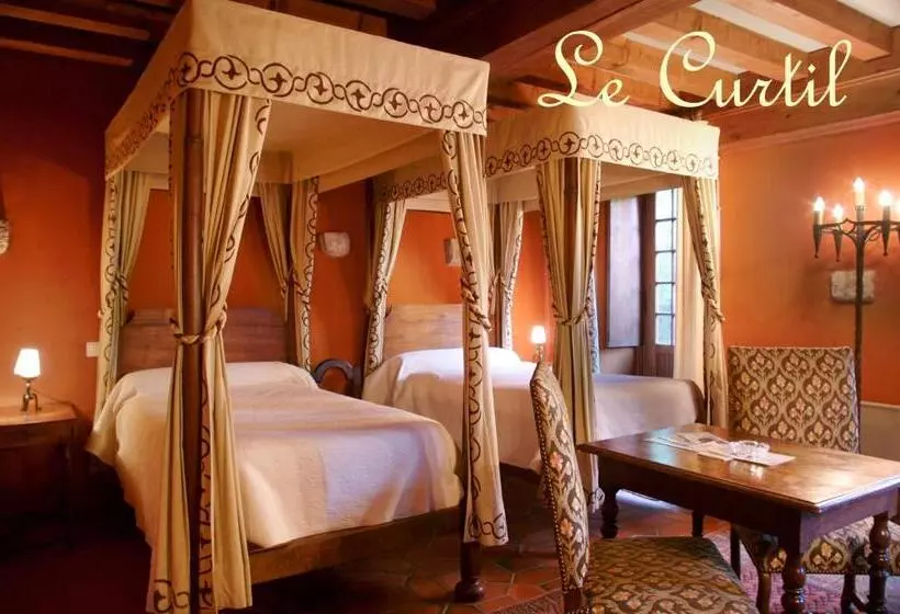 Отель Hostellerie Du Vieux Perouges