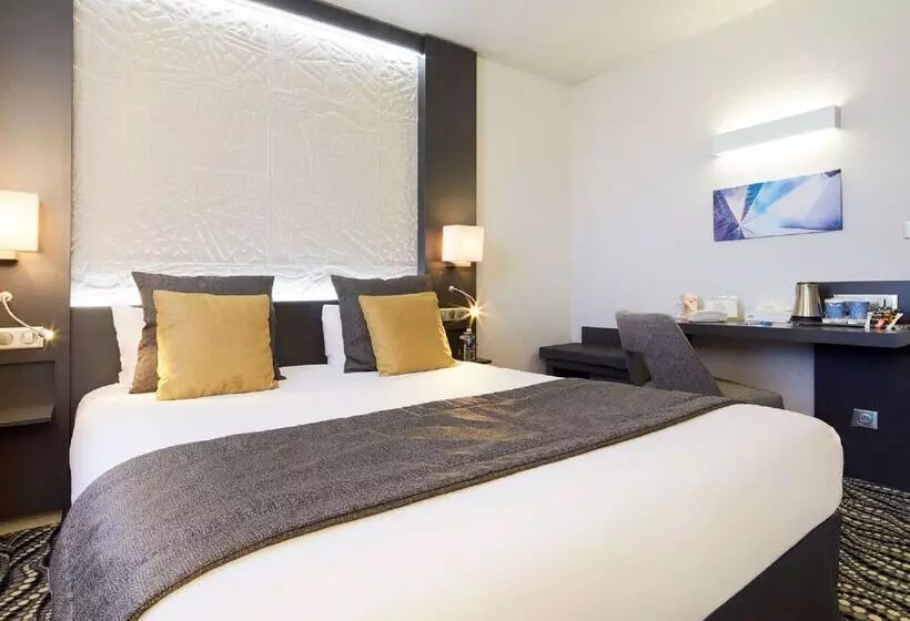 Отель Kyriad Paris Ouest Bezons La Défense