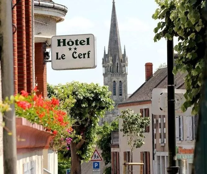 Logis Hotel Le Cerf