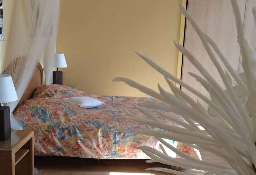 فندق Hôtel Du Théâtre Centre Historique Parking Souterrain Gratuit