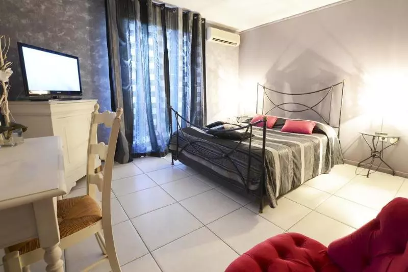 호텔 Hôtel Les Jardins