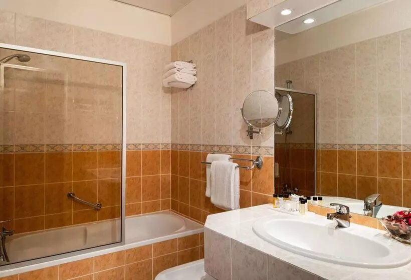 هتل Abaca Messidor By Happyculture