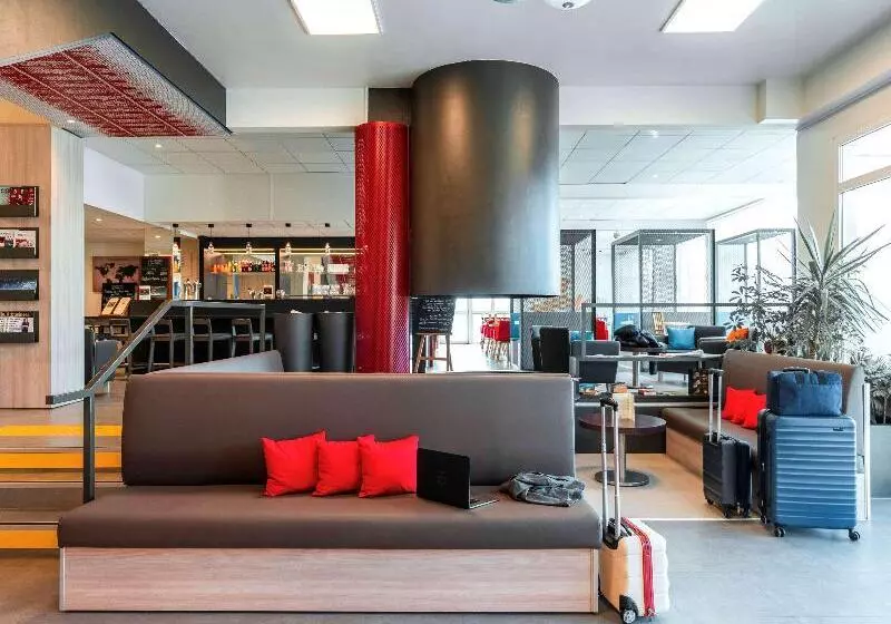 Отель Ibis Styles Beauvais