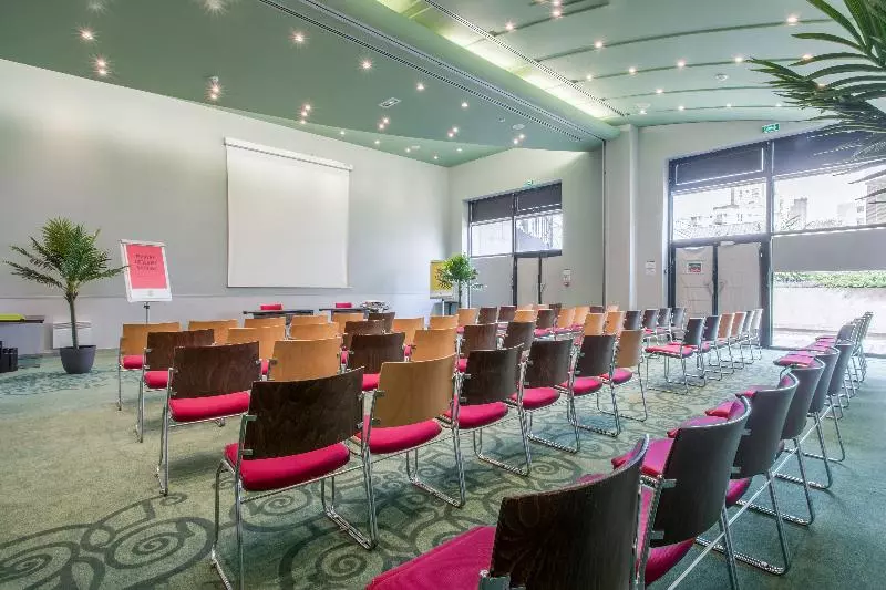 Ibis Styles Evry Courcouronnes Hotel And Events