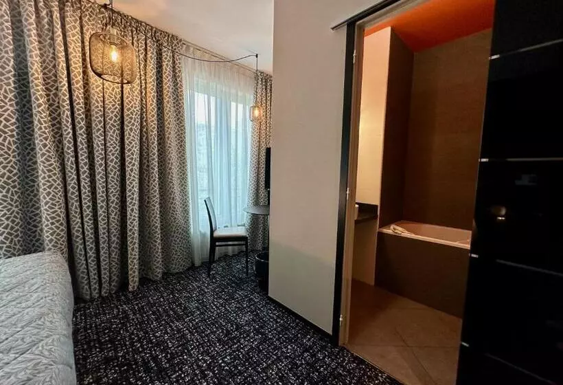 호텔 La Paix Hôtel Contemporain Brest Centre Ville