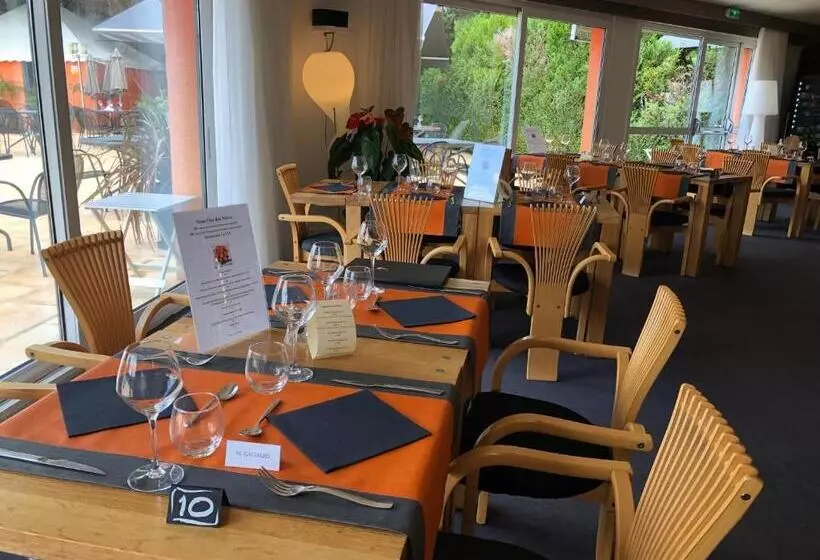 Отель Le Noirlac