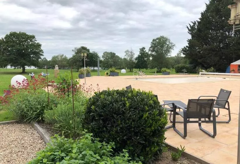 Отель Le Noirlac