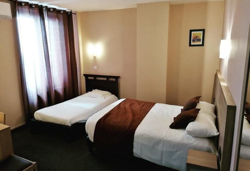 فندق Logis Hôtel Saint Jacques