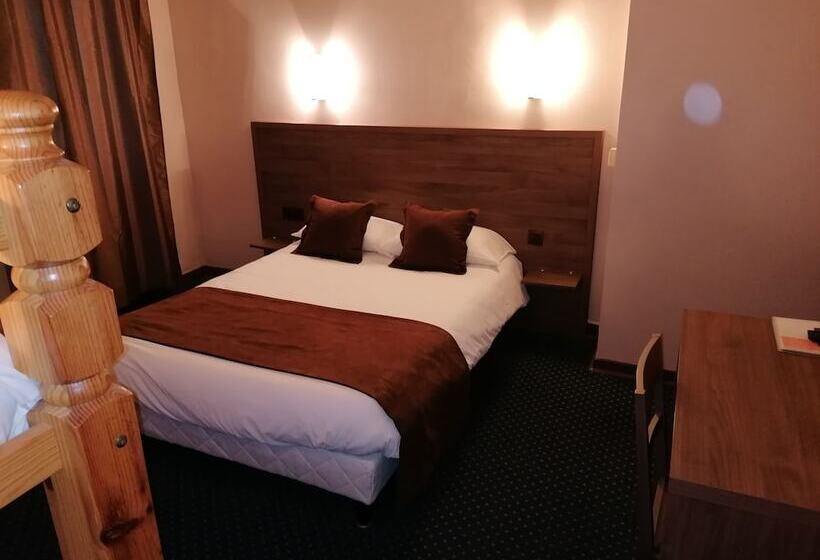 فندق Logis Hôtel Saint Jacques