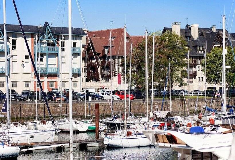 هتل Mercure Deauville Centre