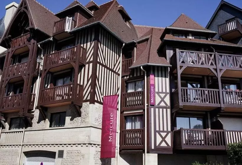 Отель Mercure Deauville Centre