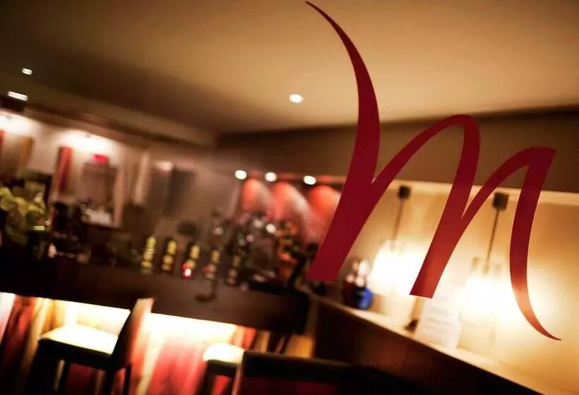 Отель Mercure Deauville Centre