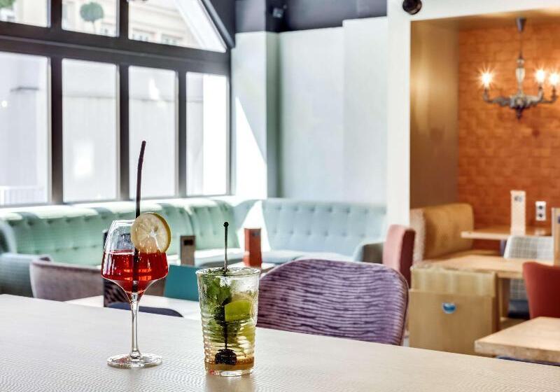 هتل Hôtel Mercure Paris Centre Gare Montparnasse