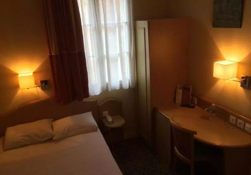 Отель Mercure Rennes Centre Place Bretagne