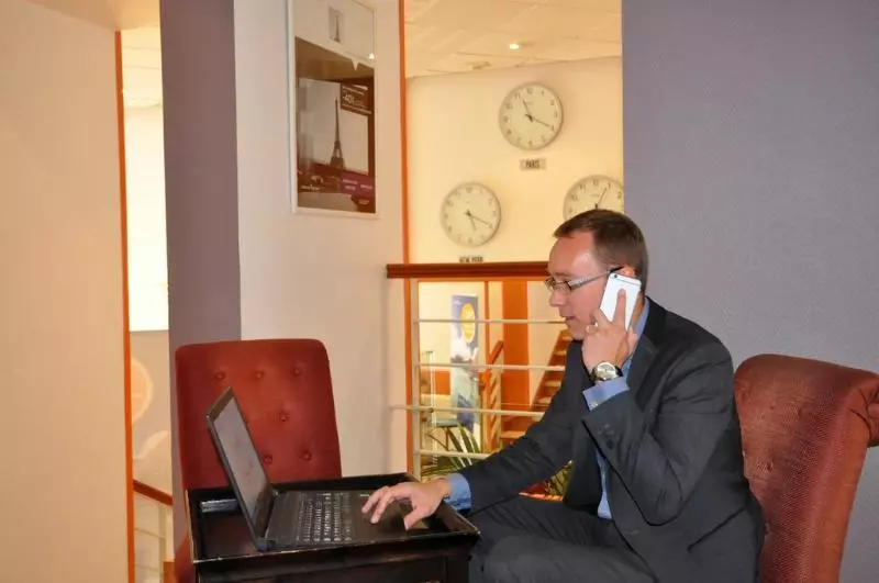 Отель Mercure Rennes Centre Place Bretagne