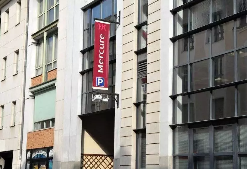 Отель Mercure Rennes Centre Place Bretagne