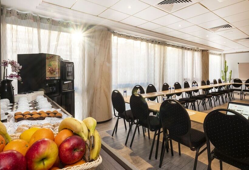 ホテル Nice Riviera