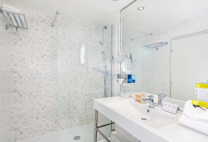 ホテル Nice Riviera