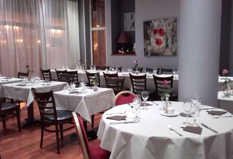 هتل Restaurant L Amandois