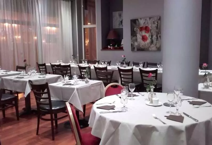 فندق Restaurant L Amandois