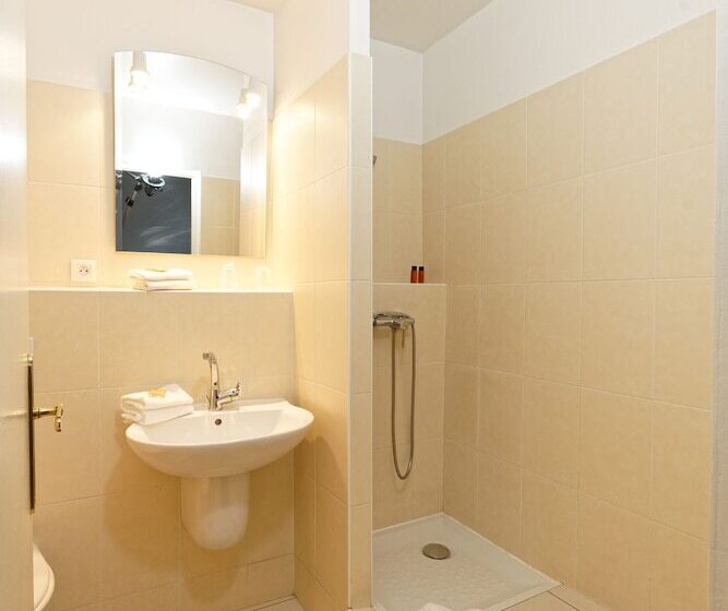 ホテル Hostel Toulouse Wilson