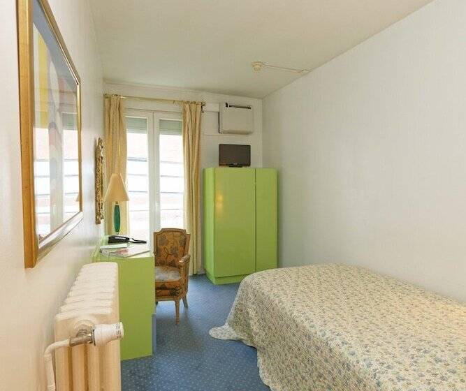 ホテル Hostel Toulouse Wilson