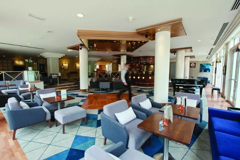 Отель Célestins Spa Thermal & Hôtel By Vy Resort