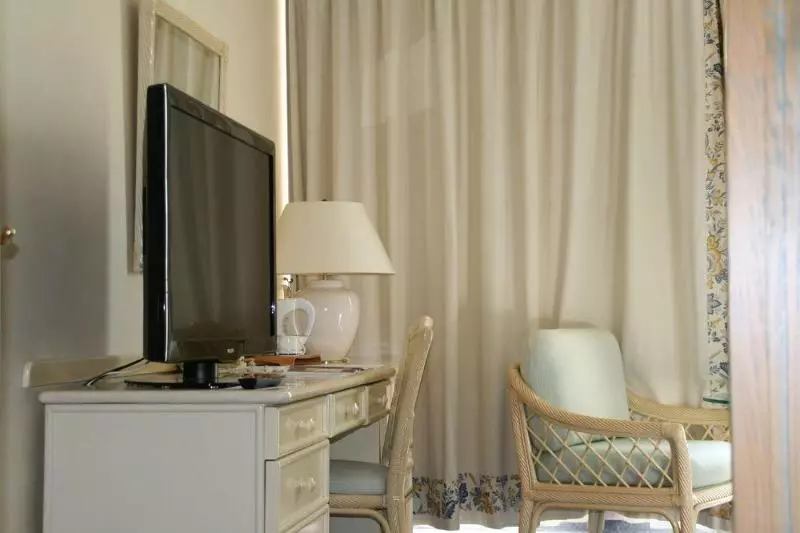 Отель Célestins Spa Thermal & Hôtel By Vy Resort