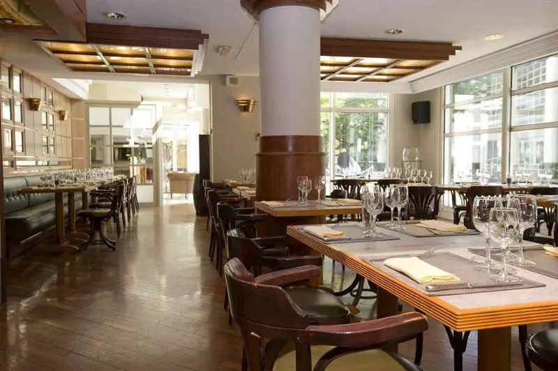 Отель Célestins Spa Thermal & Hôtel By Vy Resort