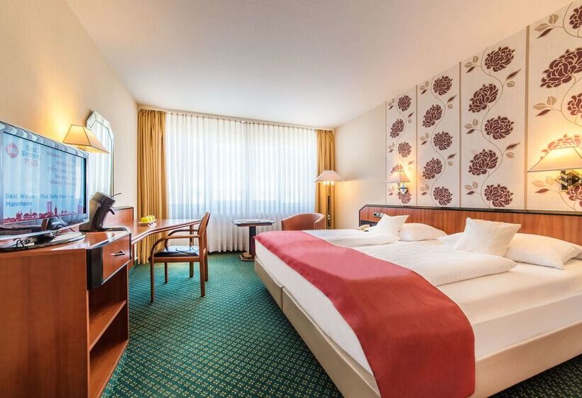 Отель Best Western Plus Delta Park