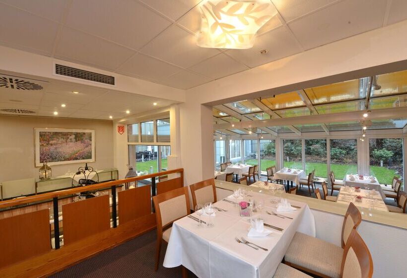 Отель Best Western Plus Delta Park