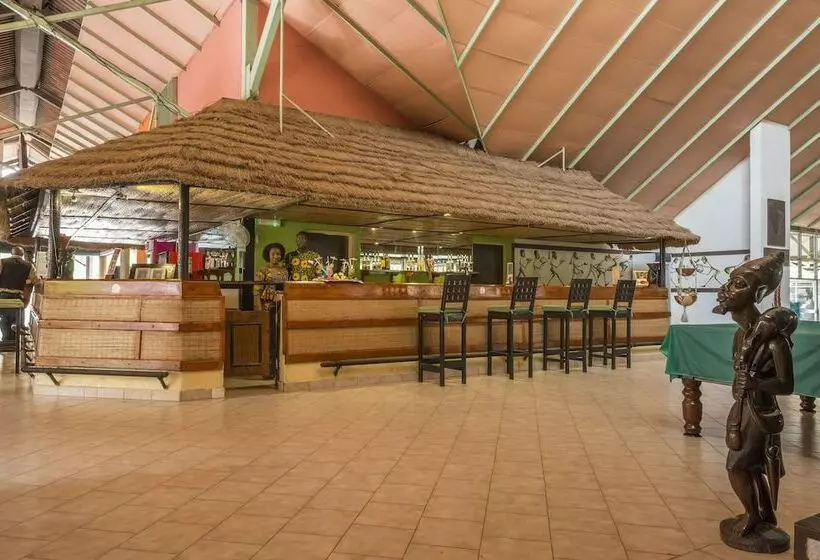 هتل Senegambia Beach