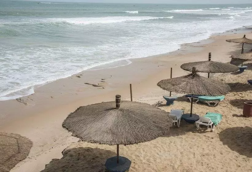 هتل Senegambia Beach