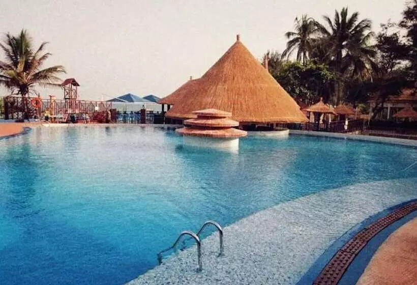 هتل Senegambia Beach