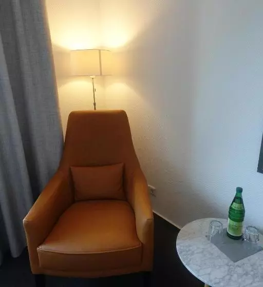 فندق & Weinhaus Zum Schwarzen Bären