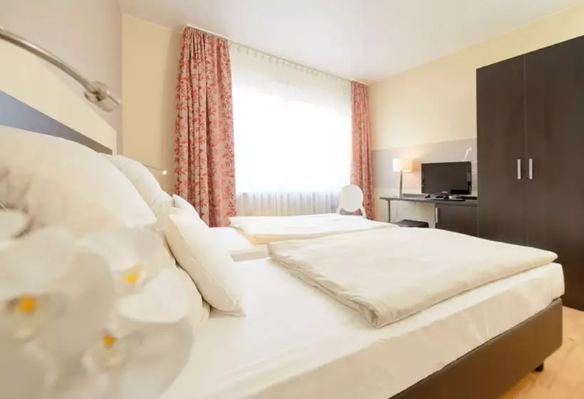 בית מלון כפרי Europa